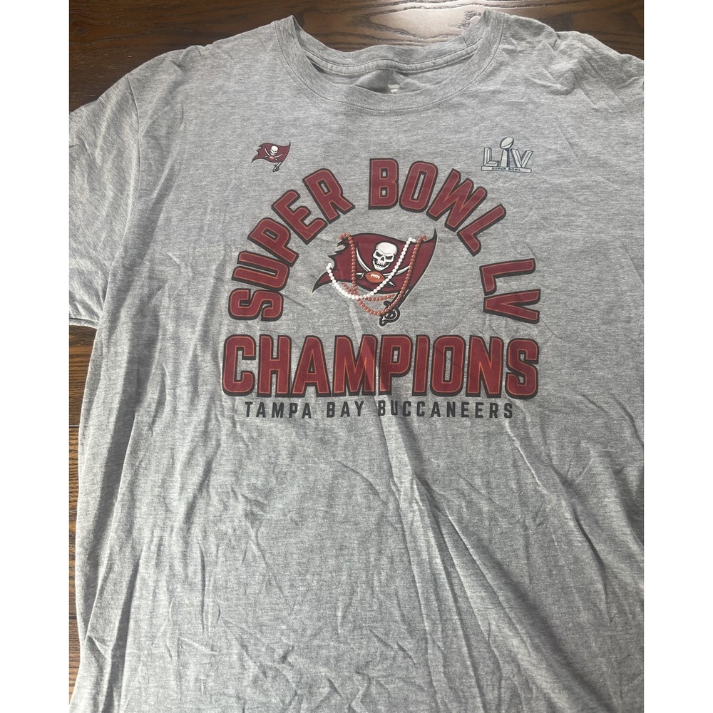 Fanatics Super Bowl LV Champions Tampa Bay Buccaneers Size XL TShirt